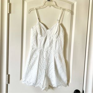 White Eyelet 100% Cotton ROMPER Size Medium by Xhilaration